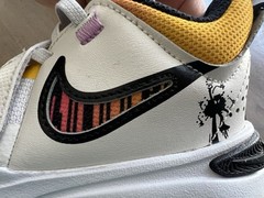 Nike Team Hustle D11 Low Doodles Size 12C – FJ7689-101