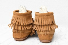 Minnetonka Double Fringe Side Zip Suede Tan Children’s Boots Sz 12