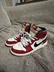 Size 1 (PS) – Jordan 1 Retro OG High Chicago Lost & Found