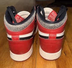 Size 4 (GS) – Jordan 1 Retro OG High Chicago Lost & Found