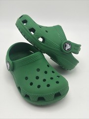 Crocs Kids Size C6 Classic Kelly Green Clogs