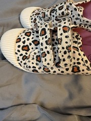 Cat & Jack Leopard Hook & Loop Low Top Fabric Sneakers Tan Black Kids 10 (A107)
