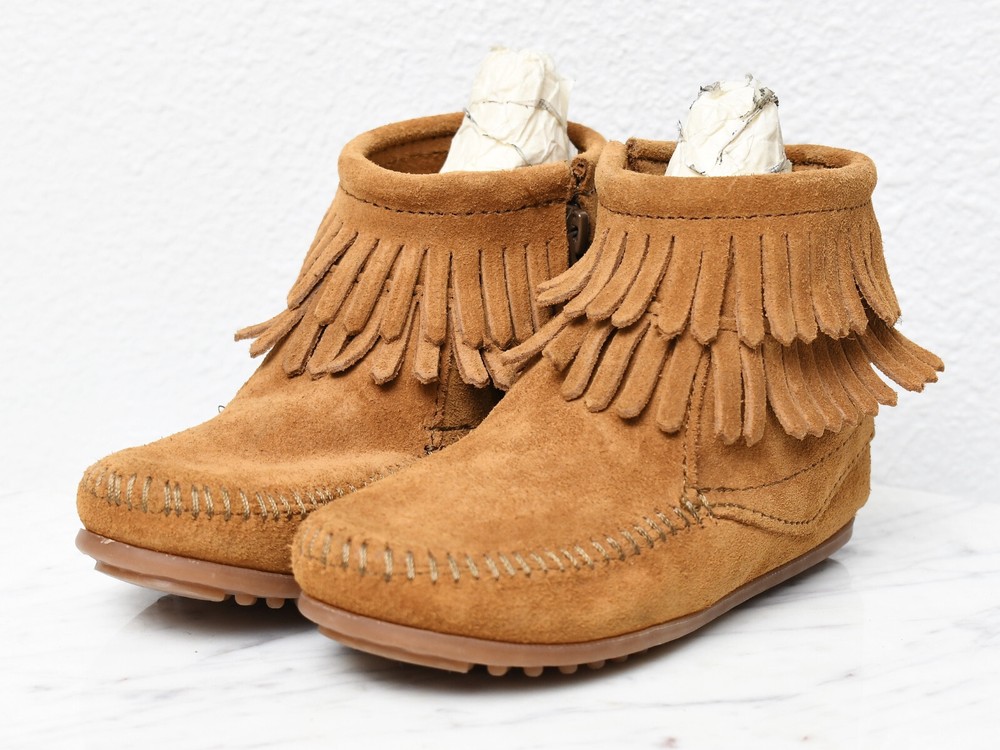 Minnetonka Double Fringe Side Zip Suede Tan Children’s Boots Sz 12