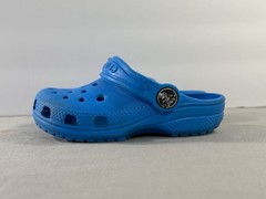 Crocs Iconic Comfort Blue Classic Clog Kids Size 8 Has Wear