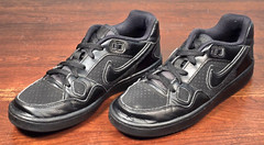 Nike Son Of Force GS Athletic Shoes Triple Black Size 5.5Y Youth 615153-021