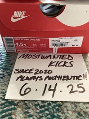 DS 2015 Nike Roshe One Grey Hyper Pink GS Sz 4.5Y