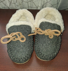 Crewcuts Unisex Kids Moccasin Slippers Faux Fur Lined Gray/Beige US