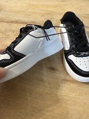 Ed Hardy White Black Graphic Sneaker Unisex Kids Lace Up Size 5