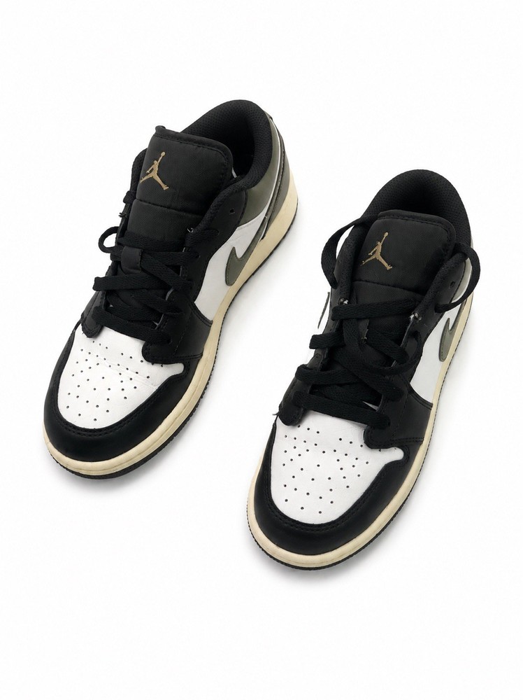 Nike Air Jordan 1 Low Black/White/Green Leather GS Youth 4.5Y Sneakers