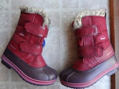 Acton Canada Light Weight Snow Boot, kid 2 (NEW) Free Shipping