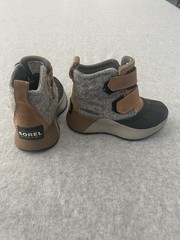 Sorel Infant Out N About Classic Boot – Size 8 Kids Camel Brown / Black