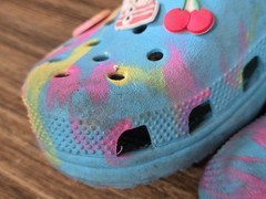 Crocs Marbled Tie Dye Clogs Colorful Size Kid’s J1 Teal Pink Yellow Sz 1