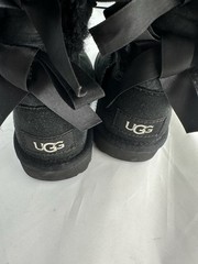 UGG Bailey Bow II Boots Kids Size 10 Black Shearling Suede Ribbon Fur Lined