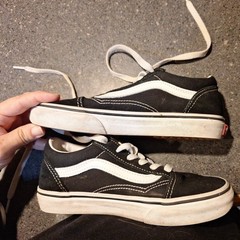 Vans Old Skool Low Youth Size 2.5 Black and White Lace Up Shoes Sneakers Skate