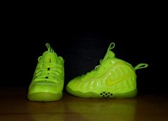 Nike Little Posite One Volt Foamposite Neon Yellow Toddler Shoes 5C 843769-702