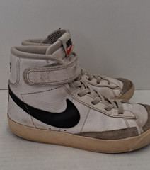 Nike Blazer Mid 77 White Black Basketball Sneakers Size 1 YR Kids DA4087-100