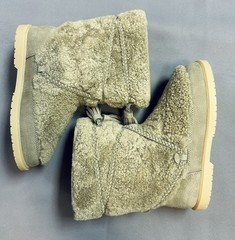 New Donsje Myril Stone Sheep Wool / Shearling Kids Boots W Tassel – US 1 / EU 32