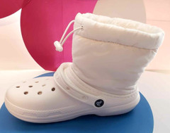 Crocs Kid’s clasic lined neo puff Boot color White Size 4M