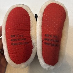 Peanuts SNOOPY Plush Pull On Slippers House Shoes Small (5-6)