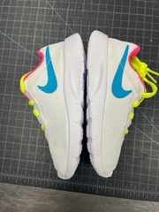 Pre School Nike Tanjun Size 11C (818285-100) BLEM SEE PHOTOS