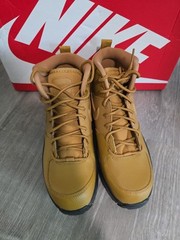 Nike Manoa Leather GS Wheat Brown Beige Black Boots BQ5372-700 Size 5.5Y NEW