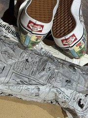 Vans Authentic x Peanuts Comics Kids Size 13 Sneakers Snoopy Charlie Brown