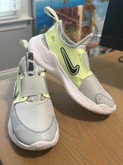 Nike Flex Runner 3 Kids 13C Athleisure Clean Girl Sportcore Sneaker 3613