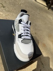 Jordan 4 Retro (PS) White Black Neutral Grey Sneaker Unisex Kids Size 11C