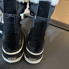 SOREL -Kid’s Caribou Waterproof Boot for Winter Black Size US 2 C New