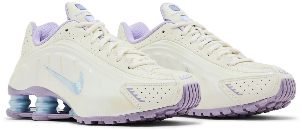 Nike Shox R4 (GS) IH4050 001 Soft Pearl Youth Athletic Shoes SZ 7 / 8.5 WMNS