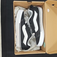 VANS Knu Skool Black/White Canvas Unisex Kids Sneakers US 6 EUR 38 UK 5