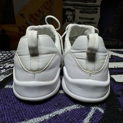 Size 6y – Jordan Deca Fly GG Boys White Shoes