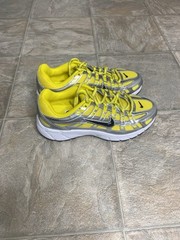 Nike P-6000 Lightning Metallic Silver GS Shoe Size 4Y Yellow HV5064-701 NWT
