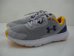 Youth Boys Girls sz 7Y 7 Under Armour UA Grade School Surge 3 Running Shoes Gray