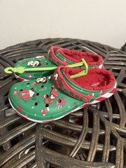 NEW DISNEY CHRISTMAS HOLIDAY CROCS CLOGS MICKEY & FRIENDS Kids Size J6