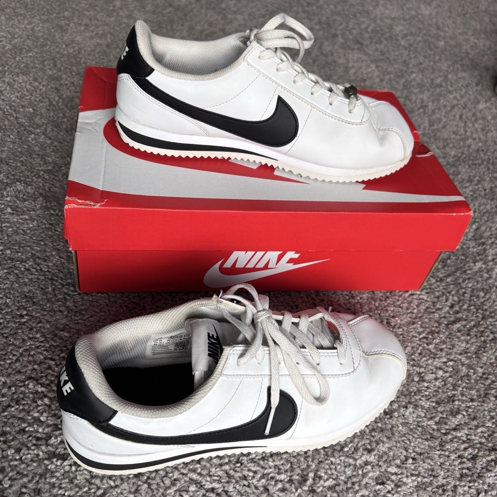 Size 6.5 (GS) – Nike Cortez Basic SL Low White – 904764-102