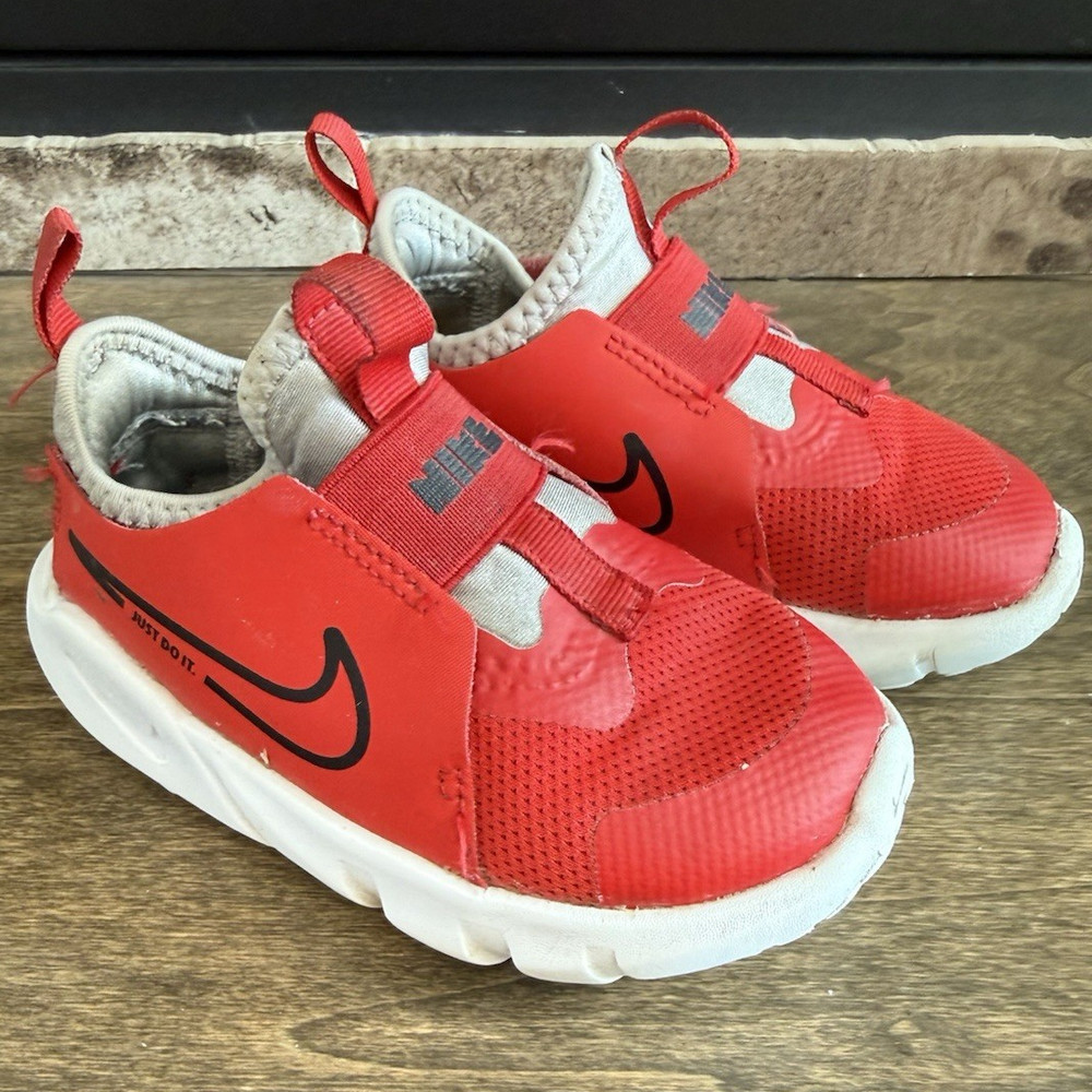 Nike Flex Runner Kids Sneaker Red White Black Slip-On Mesh US 7C AT4662-600