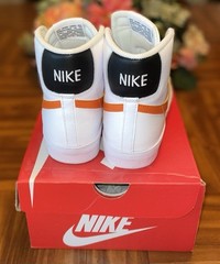 Nike Blazer Mid ’77