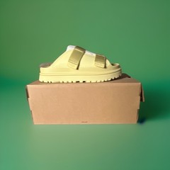 UGG Sport Yeah Yellow Synthetic Slide Sandals Unisex Kids 3 Hook & Loop Strap