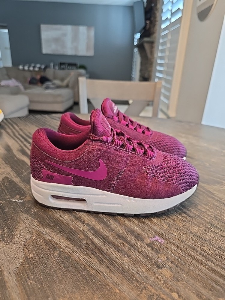 Nike Air Max Zero SE Shoes Burgundy Bordeaux/Tea Berry Youth Size 1