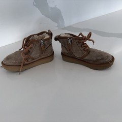 Kids UGG Lace Up Boot Chestnut Suede Side Zipper Size 9