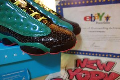 Air Jordan 13 Retro DB BG „Doernbecher“ Emd Gn/Vlt Ic-Bk-D Pk 836788 305 sz 3.5Y