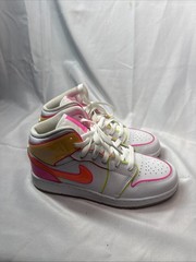 Nike Air Jordan 1 Mid GS Edge Glow White Pink Blast (CV4611-100) Size 5.5 Youth