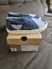 Toms Luca Blue Whale Felt Patch Sneakers Tiny