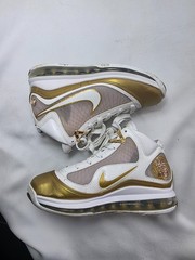 Nike LeBron 7 VII GS China Moon White Gold Size 4.5Y Womens 6