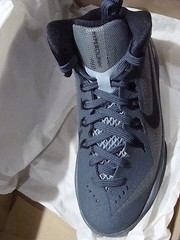 New Nike Hyperdunk 2014 (GS) 654252 003 Youth Big Kids Size 3.5Y~7Y