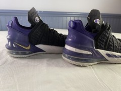 Nike LeBron 18 GS Lakers Size 4.5Y Black/Metallic Gold/Purple/White CW2760-004