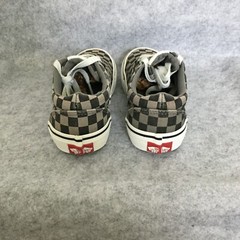 Vans Checkered Classic Skating Shoes, Youth 1.0/EU 31.5 (Grey/Black)