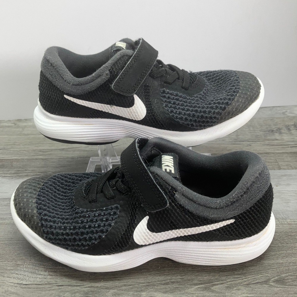Nike Revolution 4 Kids Running Shoes Black White 943305-006 Size 13.5C Sneakers