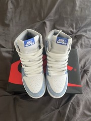 Air Jordan 1 Retro High OG Hyper Royal Blue/White GS 5.5Y 575441-402